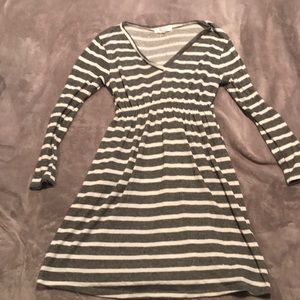 Cute maternity dress